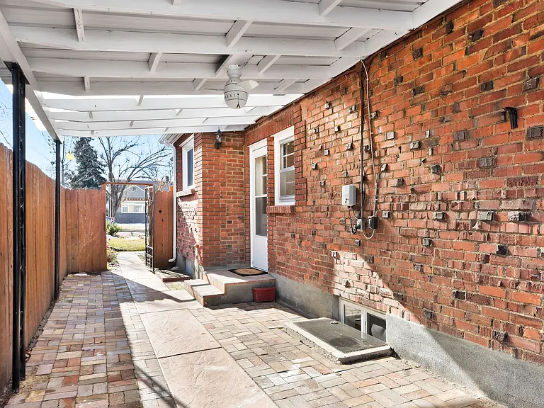 2306 W Madison Ave — Photo 48