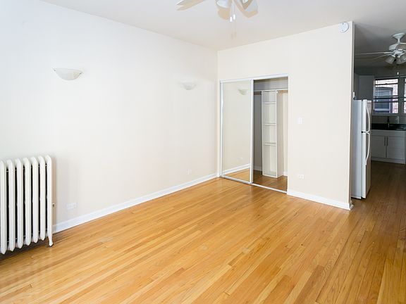 5th image of 4227 N Paulina St APT 1E