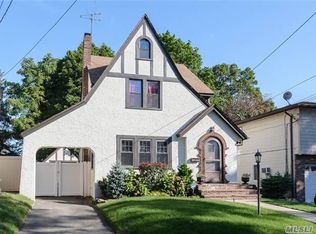 681 Stanton Ave, Baldwin, NY 11510