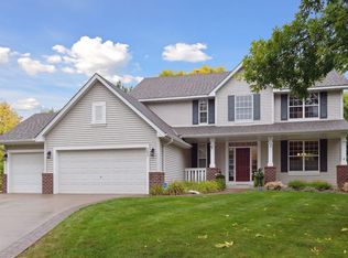 282 Greenleaf Ct, Chanhassen, MN 55317