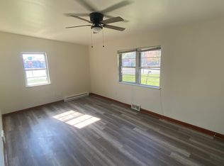 1123 S Main St UNIT D, Blacksburg, VA 24060