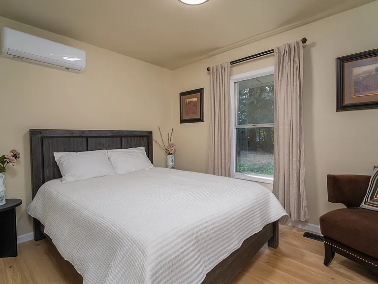 3601 Landau Ave NE — Photo 11