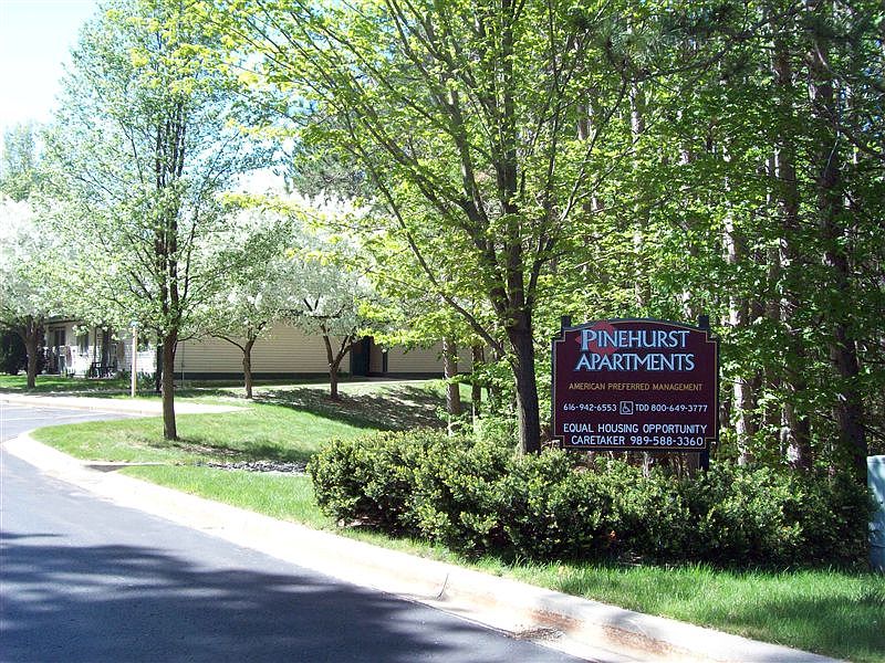 Welcome to Pinehurst Apartments