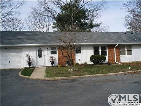 2nd image of 465C Thornbury Ct