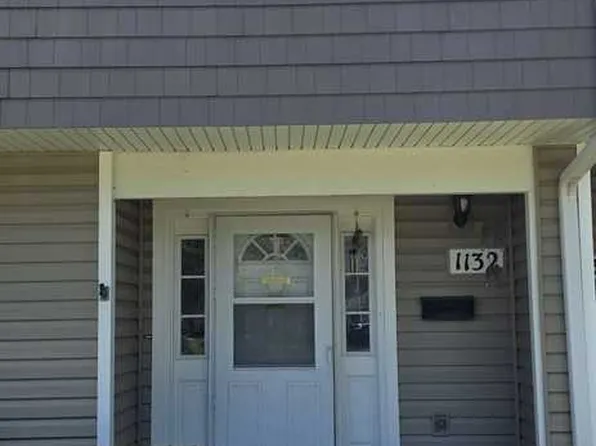 1132 Sandpiper Ct, Bartlett, IL 60103