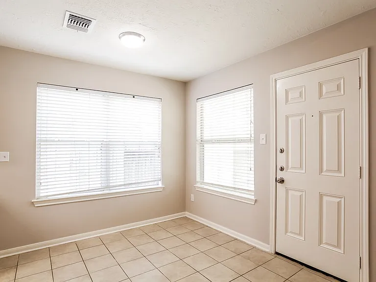 3230 Candlepine Dr — Photo 7