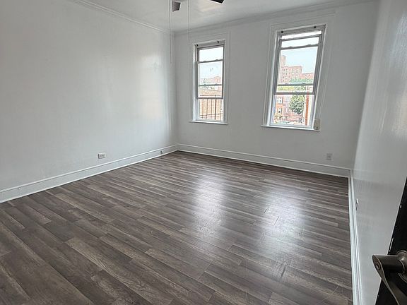 2nd image of 1402 Thieriot Ave Floor 2