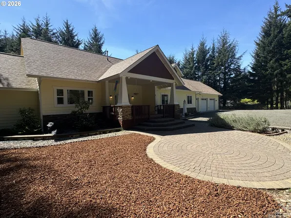 83269 Clear Lake Rd, Florence, OR 97439