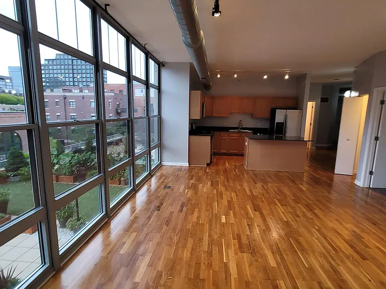 1200 W Monroe St #420 — Photo 91