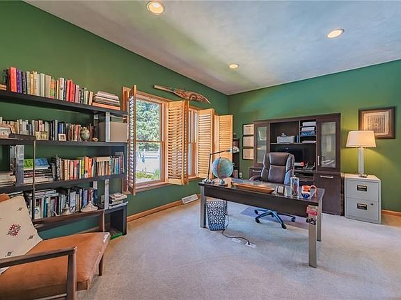 5th image of 1551 Rosewood Cir