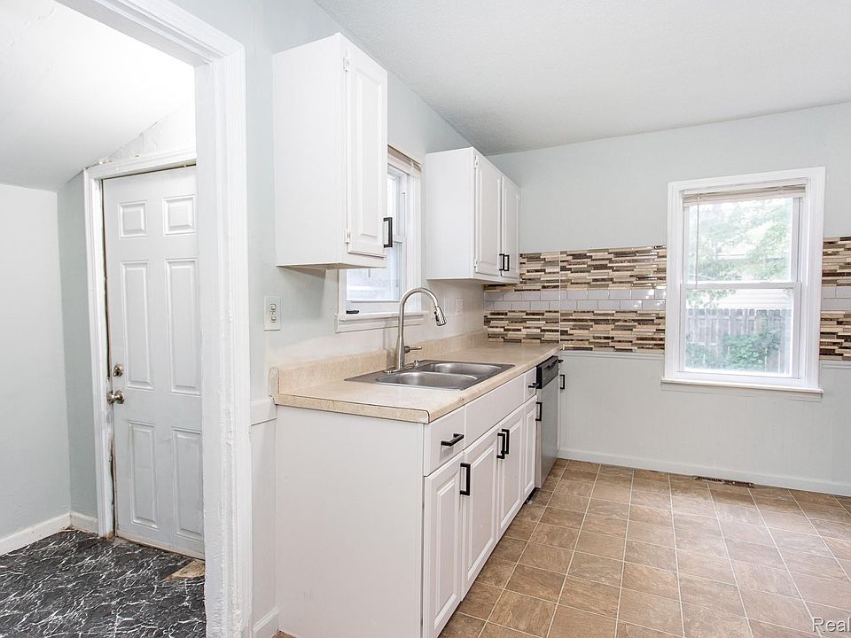 1453 Camden St, photo 18