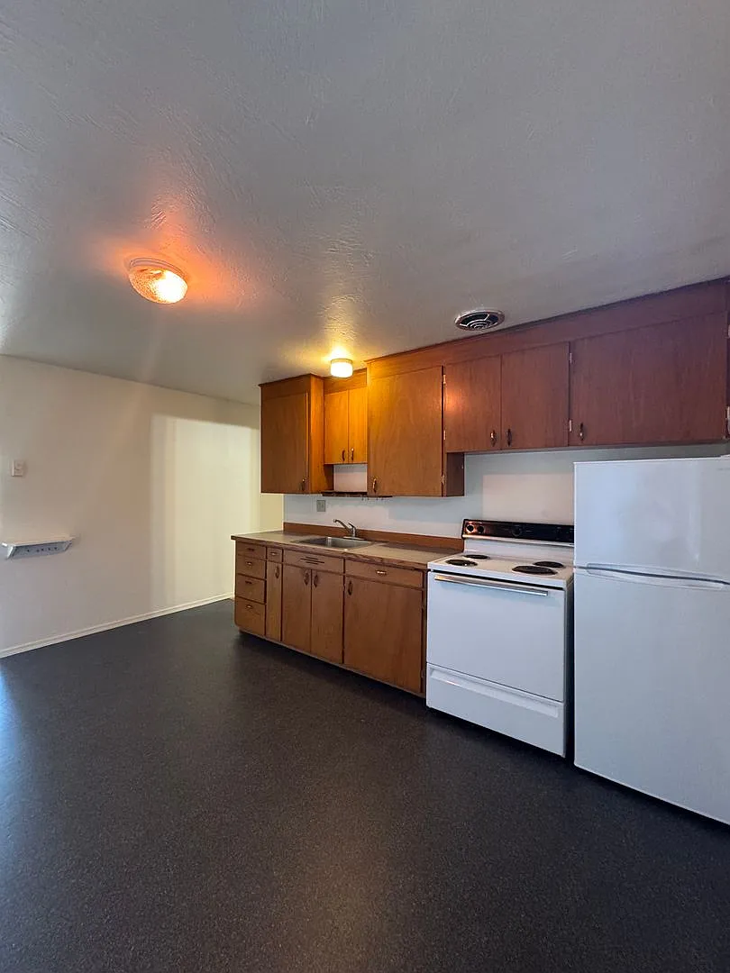 Shawnee Apartments — Photo 2