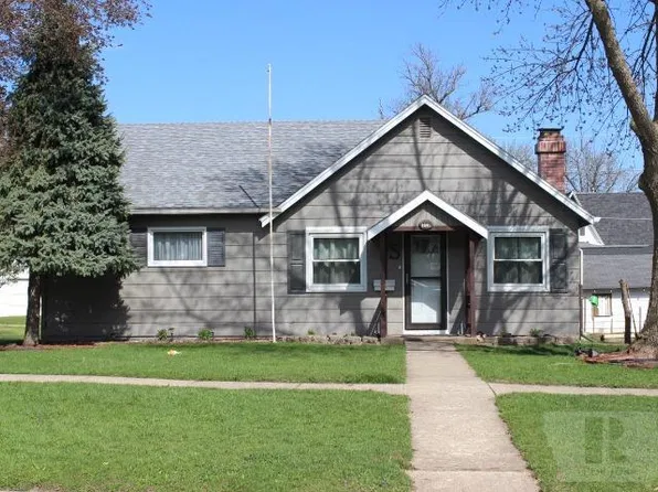 609 2nd St NE, Hampton, IA 50441