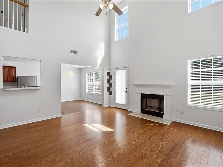 6425 White Walnut Way — Photo 6