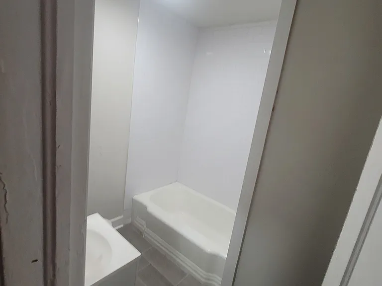 830 Hamilton Ct — Photo 9