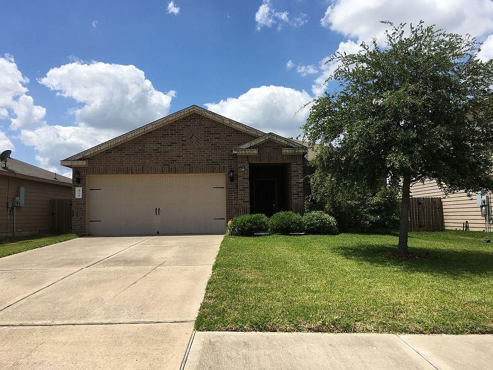 2nd image of 4714 Redbud Place Ln