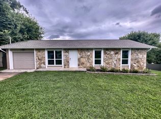 8220 Fallen Rock Dr, Knoxville, TN 37923