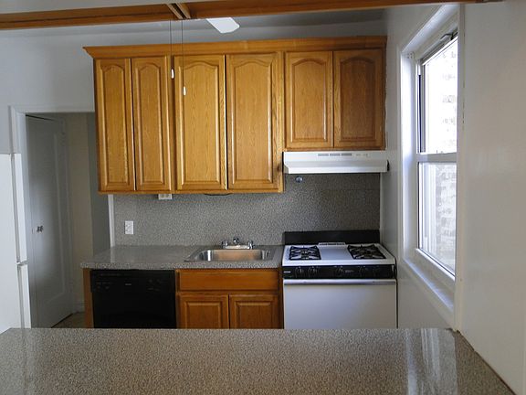 2nd image of 9912 Fort Hamilton Pkwy #2