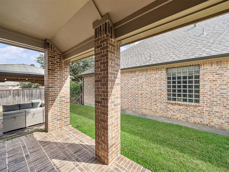 34 Danby Pl — Photo 36