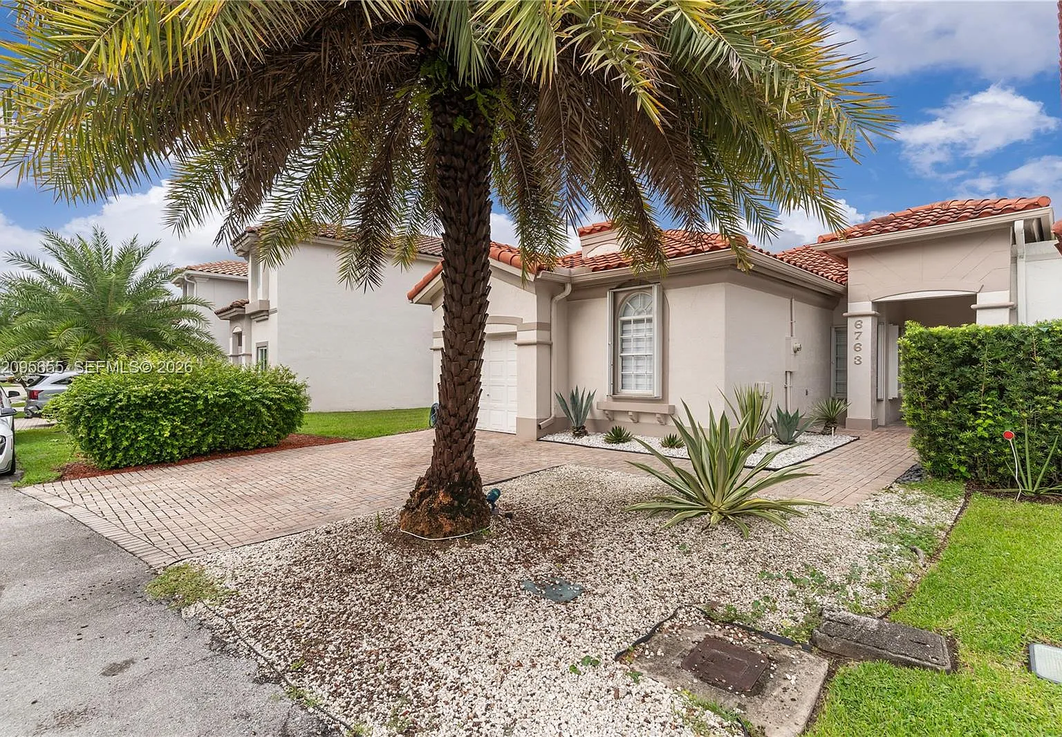 Doral Isles Caribbean — Photo 2