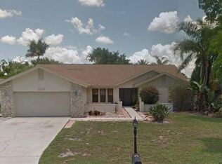 217 Pinehurst Cir, Naples, FL 34113
