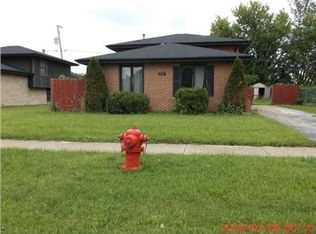 924 E 153rd St, Phoenix, IL 60426