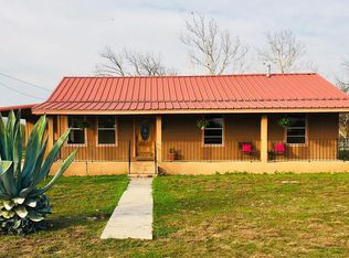 906 W Spring St, Brackettville, TX 78832