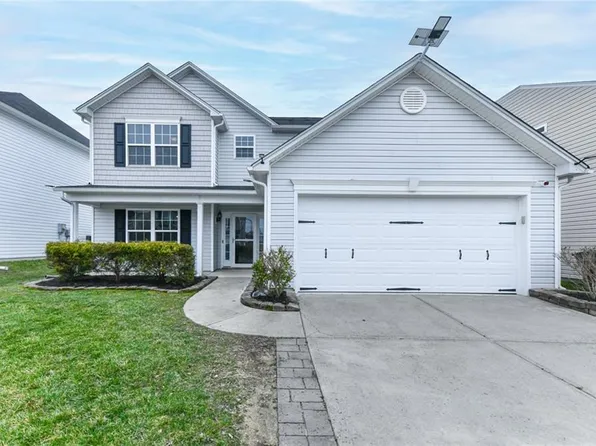 8 Stoud Cir, Mc Leansville, NC 27301