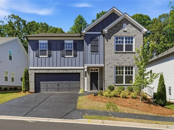188 Foxhill Dr, Dawsonville, GA 30534