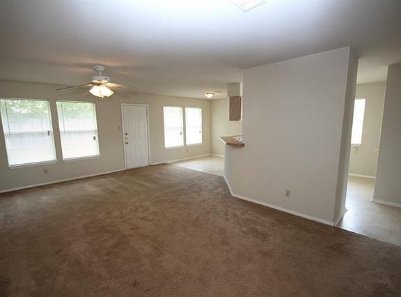 4th image of 4009 Devonaire Dr