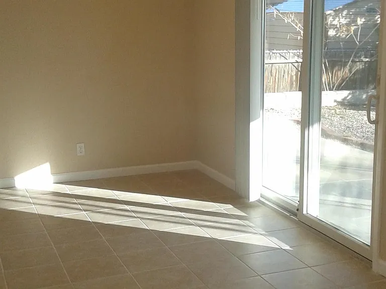11724 Marquette Ave NE — Photo 17