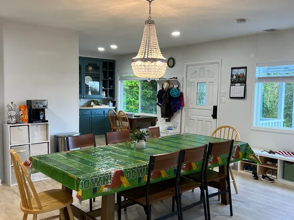 11744 SW 61st Ave, Portland, OR 97219