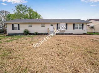 1104 Queens Dr, Chattanooga, TN 37406