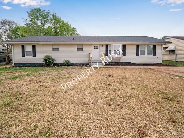 1104 Queens Dr