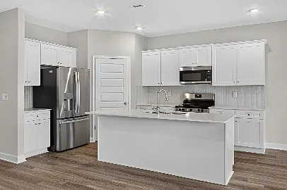 4 bed, 1942 sqft, $3,500 — Photo 4