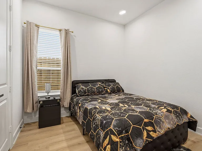 6528 Weston St #A — Photo 21
