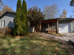 100 N Beechwood Dr, Ellettsville, IN 47429