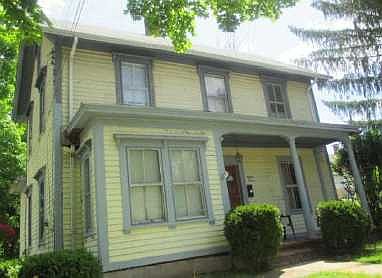 2nd image of 87 Pine St