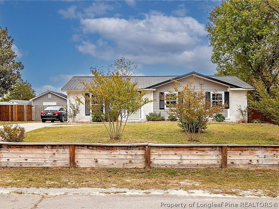 5983 Spinner Rd, Hope Mills, NC 28348 Zillow