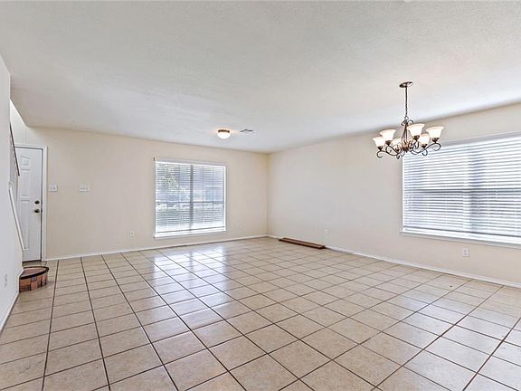 5th image of 6525 Crystal Ct
