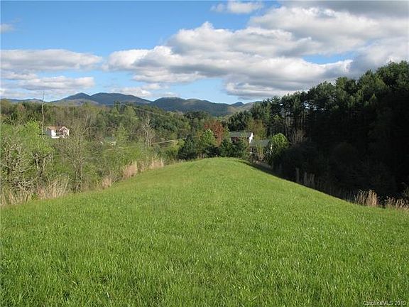 2nd image of 484 Pitchfork Ln #6