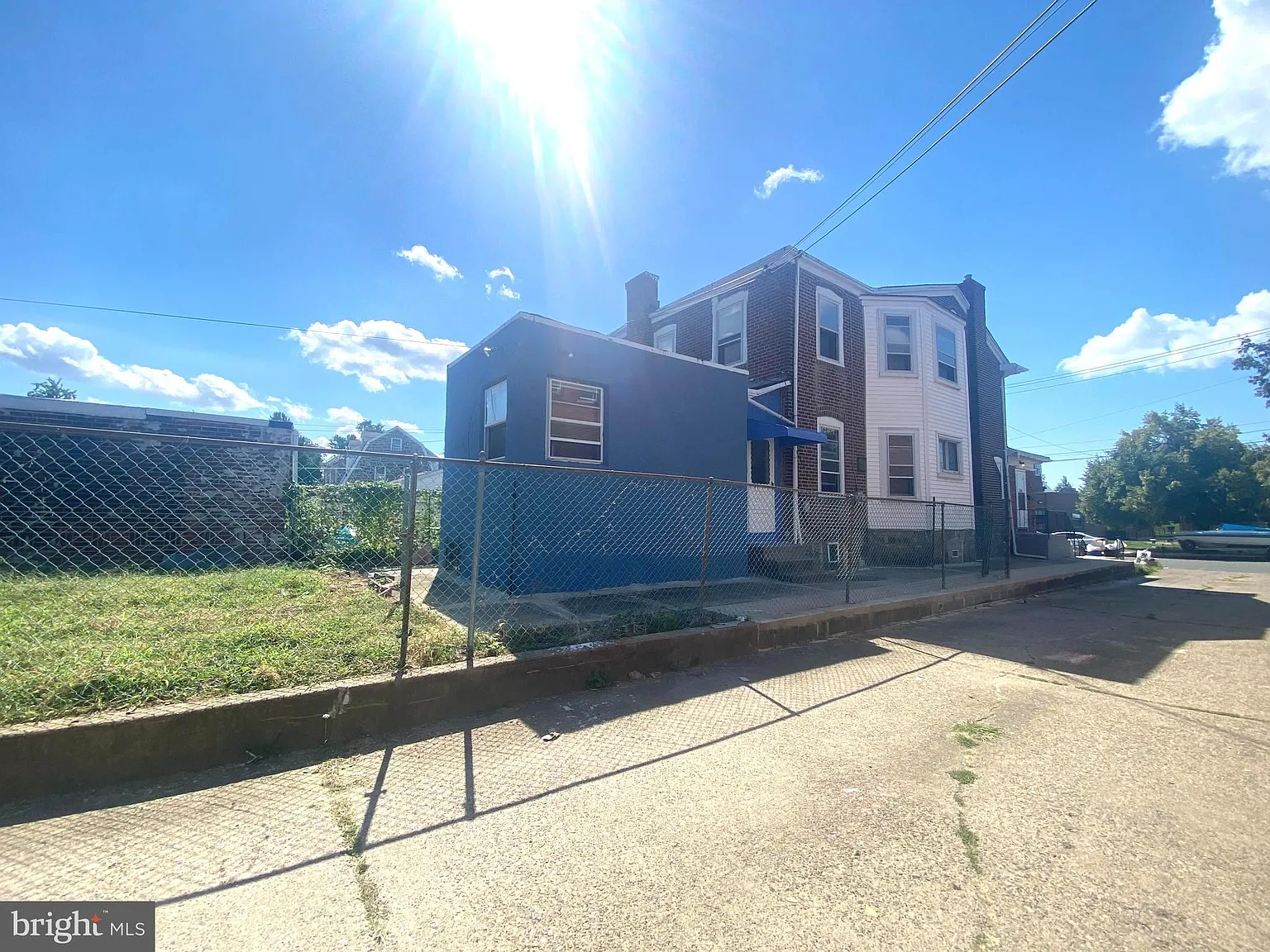 4 bed, 1938 sqft, $2,400 — Photo 4