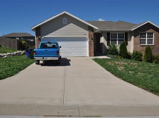 1207 S 13th St, Ozark, MO 65721