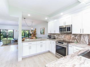 11267 Pond View Dr APT B102, Wellington, FL 33414