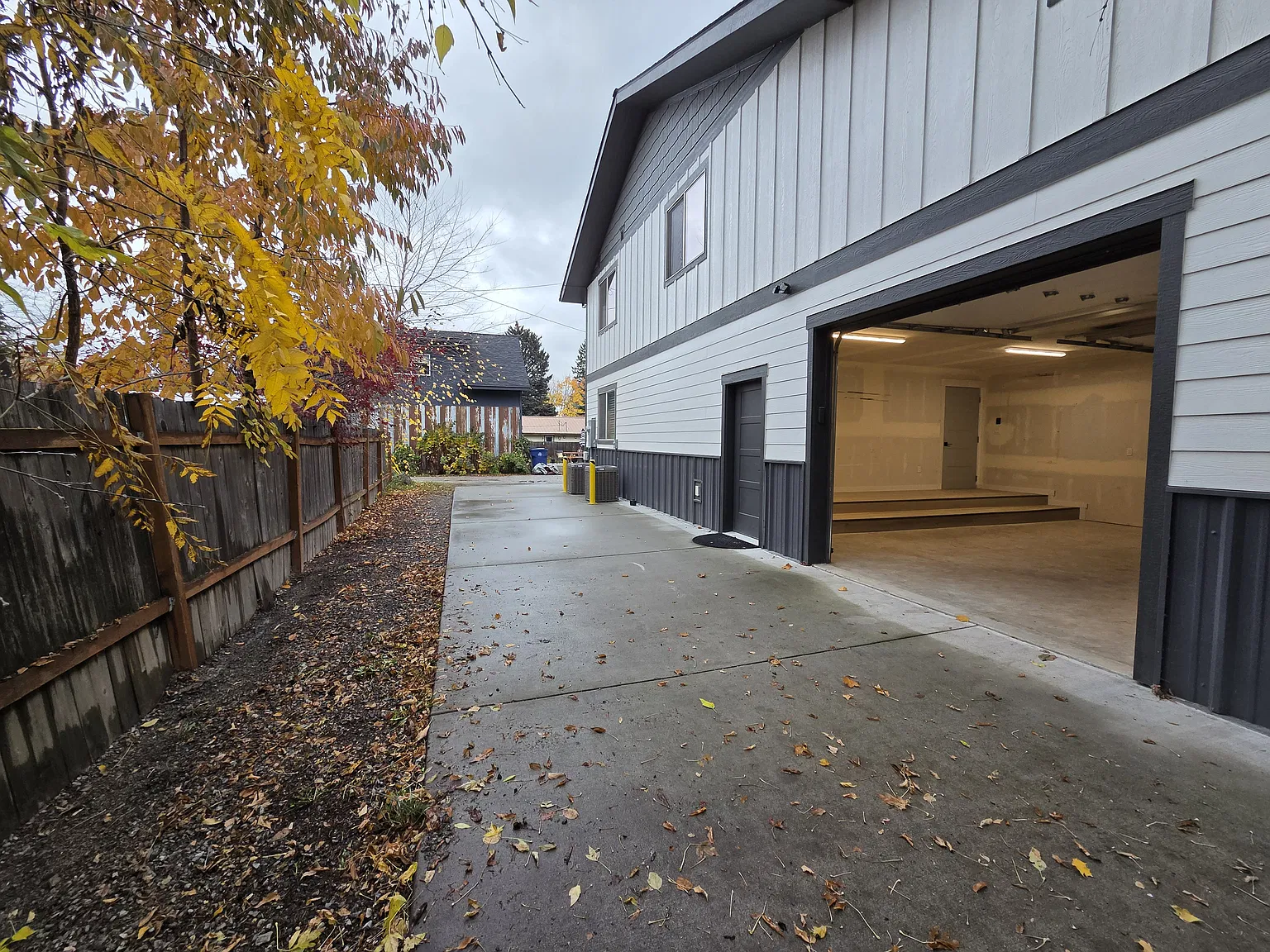 3 bed, 1750 sqft, $2,400 — Photo 2