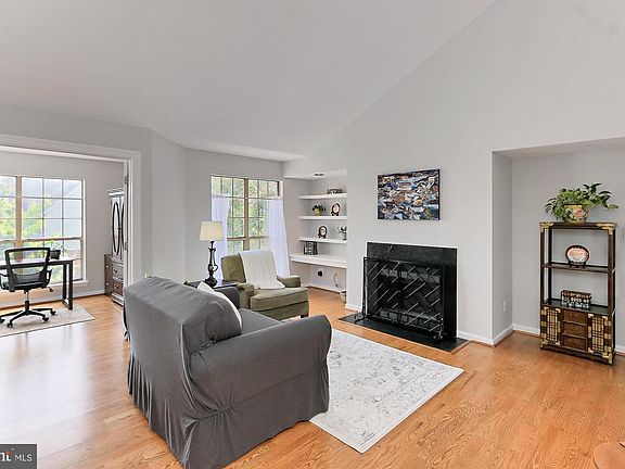 3rd image of 3910 Penderview Dr APT 634