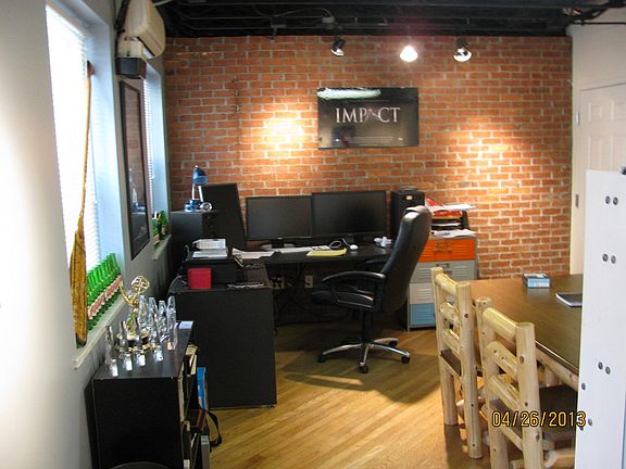 4th image of 200 W 2nd St Unit 20