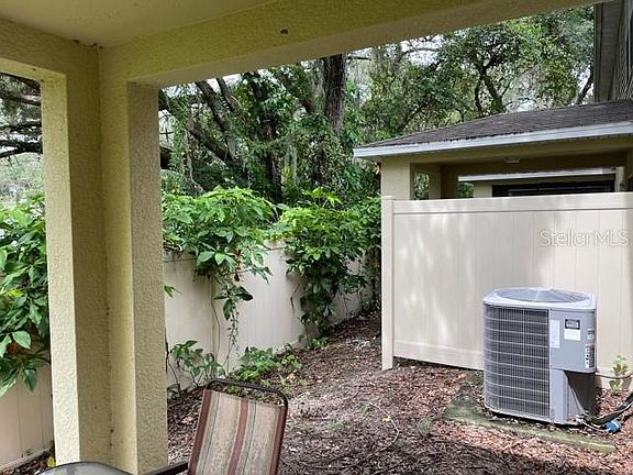3rd image of 6951 Hawthorne Trace Ln
