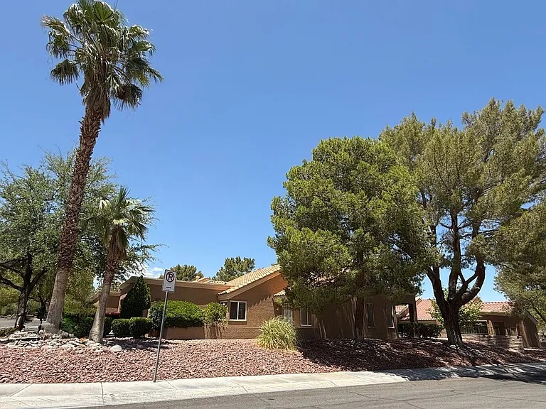 8524 Willowrich Dr — Photo 3