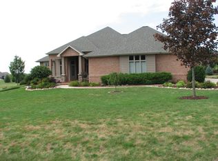 N175 Oakwood Ave, Neenah, WI 54956